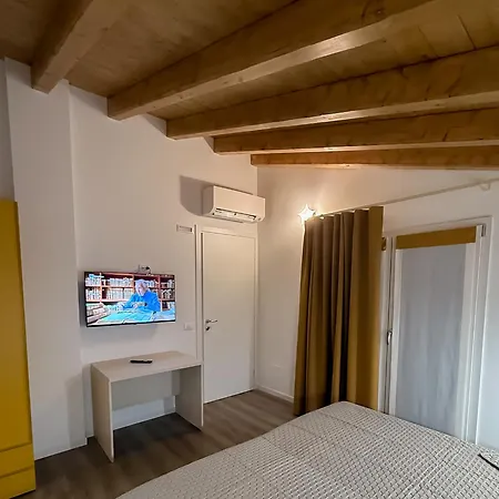 Battista Guest house