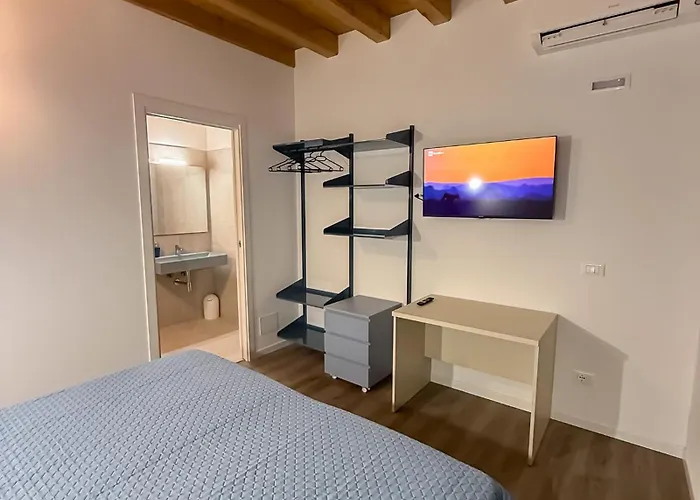 Battista Πανσιόν Σατσίλε